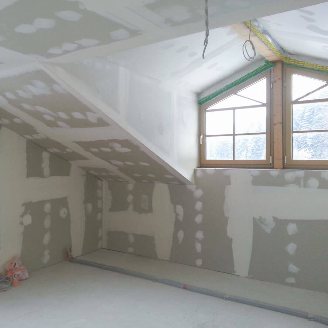 2-5_trockenbau-muenchen-spachteln-gebaeude-decke-gipskarton-roland-vasi.jpg.jpg
